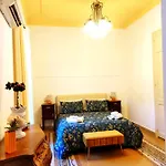 לינה וארוחת בוקר Ausa 4*