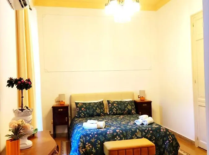 Couette-café Ausa 4*