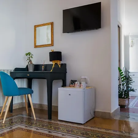 Ausa Bed & Breakfast 4*