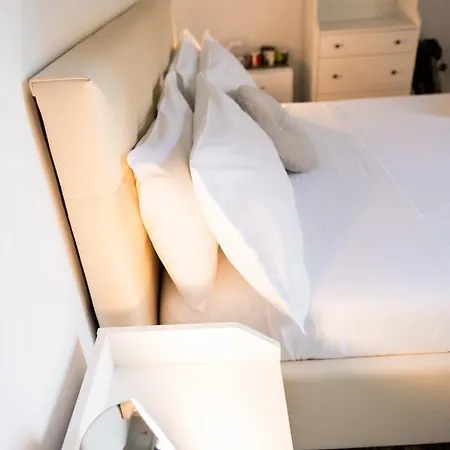 Ausa Bed & Breakfast