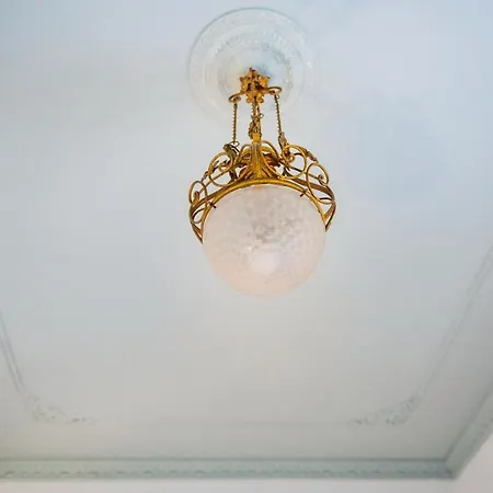 Ausa Bed & Breakfast 4*